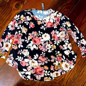 Floral top